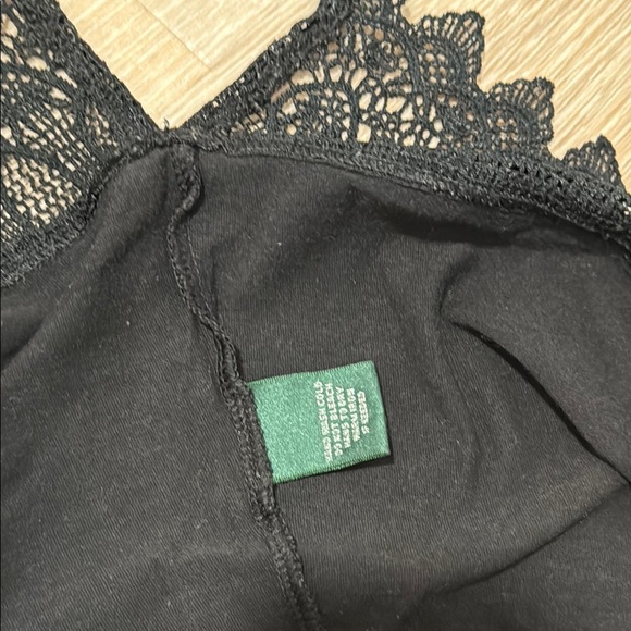 Ralph Lauren Black Cropped Cap Sleeve Embellished Tee - Picture 7 of 7